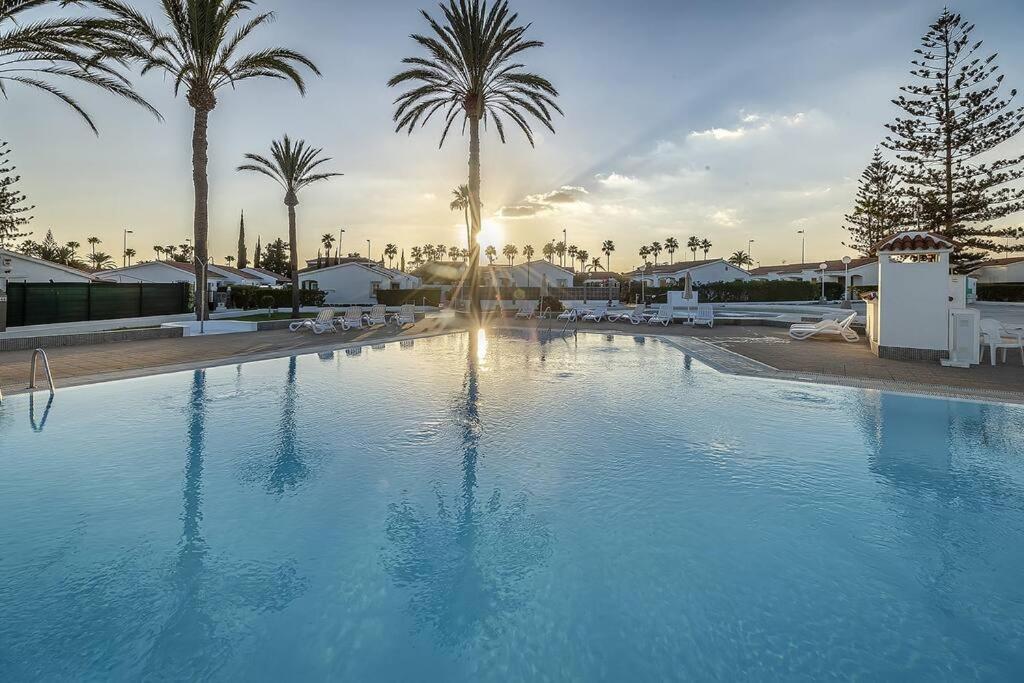 Bungalows Los Arcos 77 San Bartolomé المظهر الخارجي الصورة