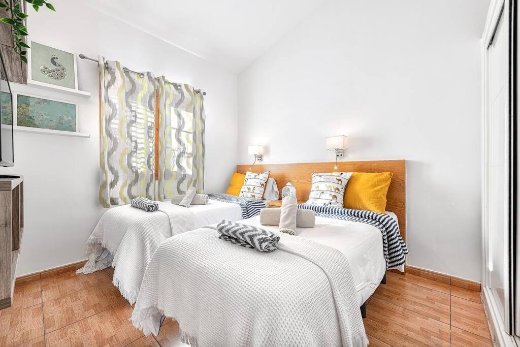Bungalows Los Arcos 77 San Bartolomé المظهر الخارجي الصورة