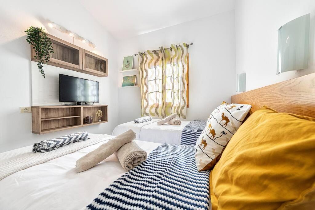 Bungalows Los Arcos 77 San Bartolomé المظهر الخارجي الصورة